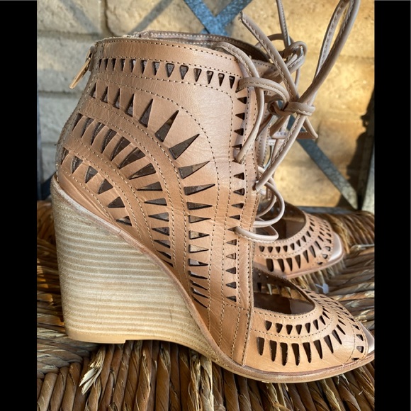 Jeffrey Campbell Nude Rodillo Wedges Pumps - Picture 3 of 10